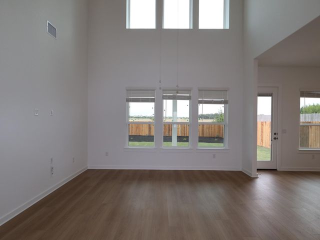 2036 Lolo LN, Leander, TX 78641