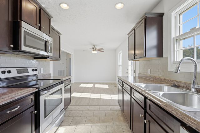 91 Creek Chase Rd, Manchester, TN 37355