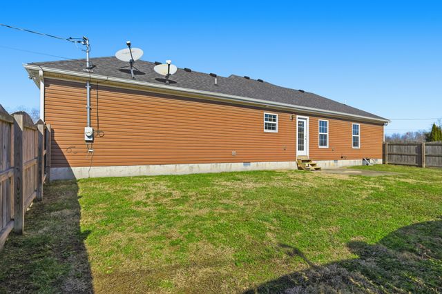 91 Creek Chase Rd, Manchester, TN 37355