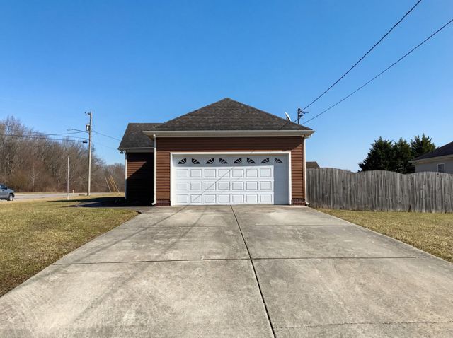 91 Creek Chase Rd, Manchester, TN 37355