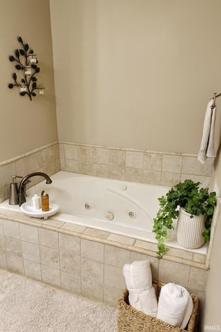 4404 Baldwin Court, Evansville, IN 47725