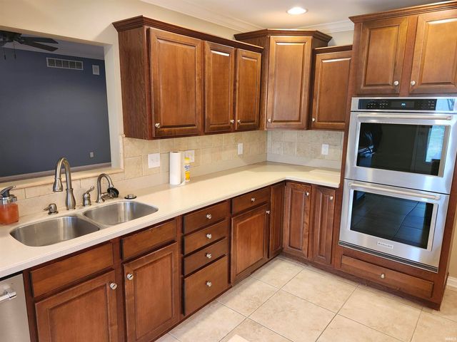 4404 Baldwin Court, Evansville, IN 47725