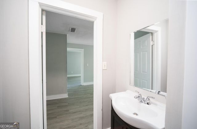 90 Martin Luther King Jr Drive, Winder, GA 30680