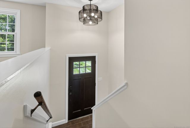 105 Burbank Road, Ellington, CT 06029