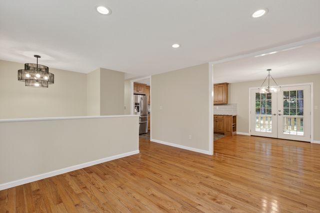 105 Burbank Road, Ellington, CT 06029