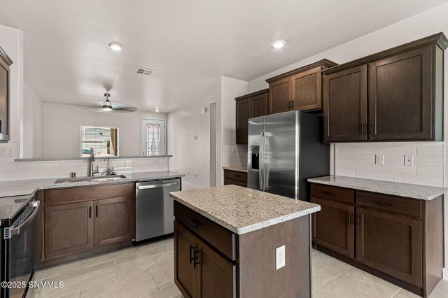 1060 Arabetto Road, Las Cruces, NM 88012