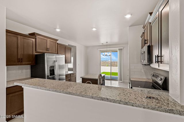 1060 Arabetto Road, Las Cruces, NM 88012