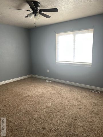 3171 Barnes Way, Iona, ID 83427