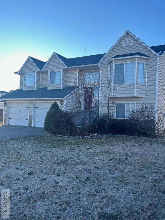 Image 17 of property listing at 3171 Barnes Way, Iona, ID 83427