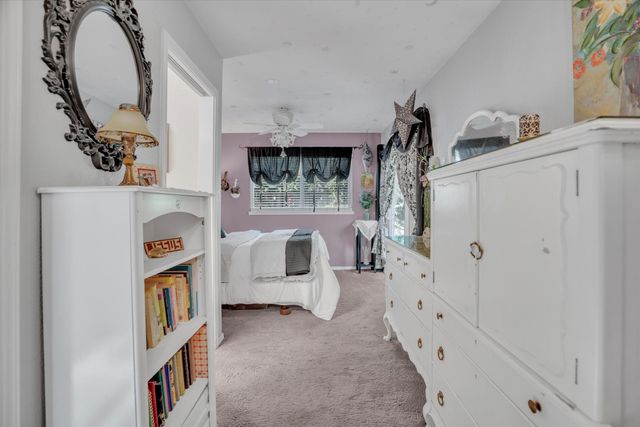 138 Roxie Ct, Ripon, CA 95366