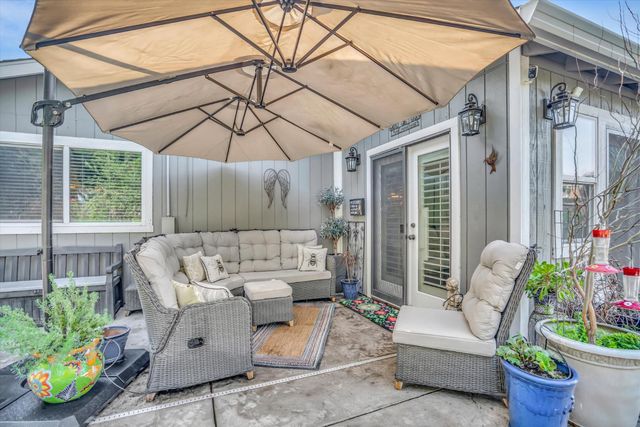 138 Roxie Ct, Ripon, CA 95366