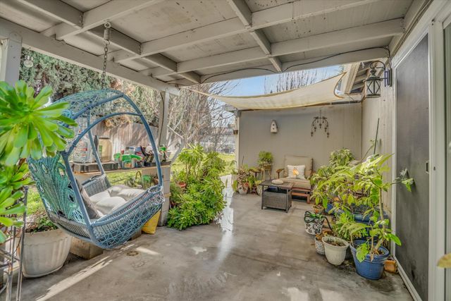 138 Roxie Ct, Ripon, CA 95366