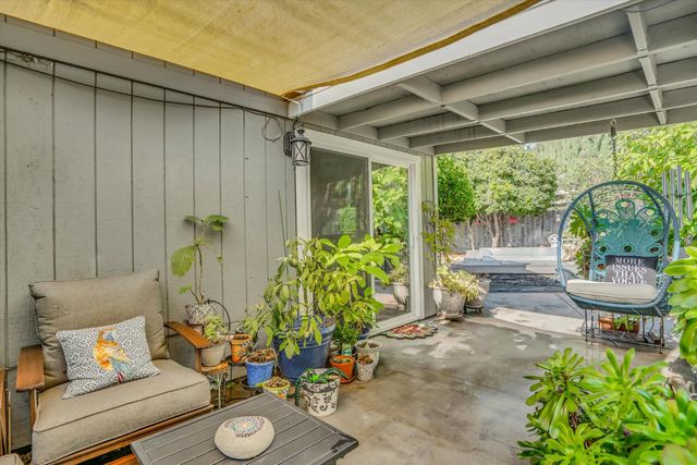 138 Roxie Ct, Ripon, CA 95366