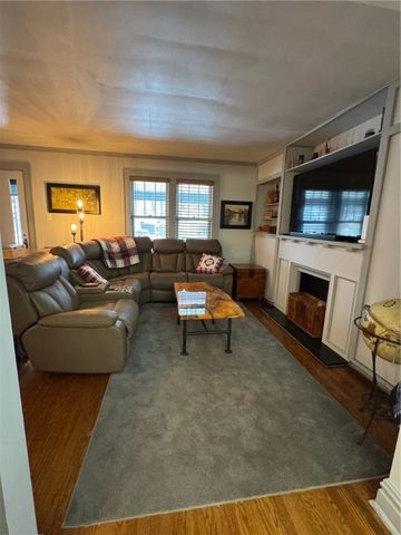 229 E Euclid, New Castle, PA 16105