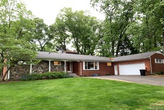 2530 Worcester Road, West Bloomfield Charter Township, MI 48323