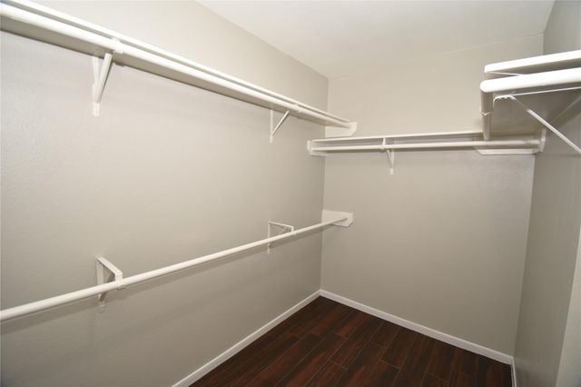 9007 Woodleigh Drive, Houston, TX 77083