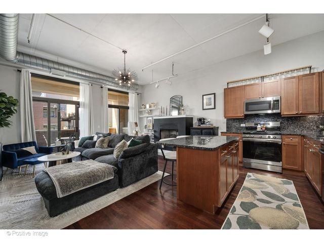 1301 W Madison Street 304, Chicago, IL 60607