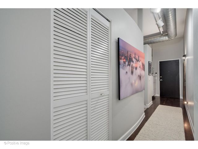 1301 W Madison Street 304, Chicago, IL 60607