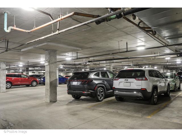 1301 W Madison Street 304, Chicago, IL 60607