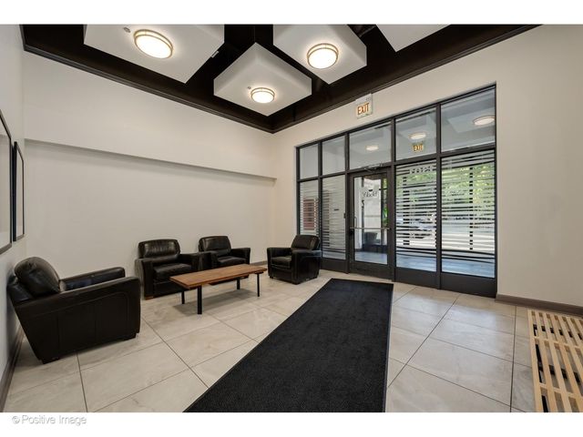 1301 W Madison Street 304, Chicago, IL 60607