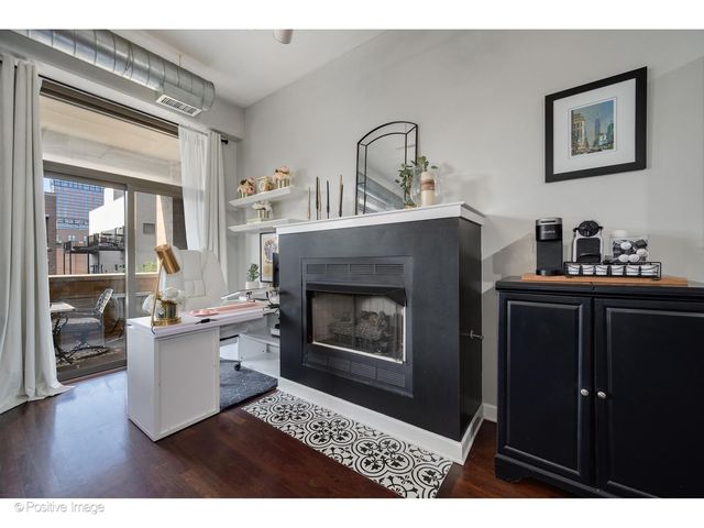1301 W Madison Street 304, Chicago, IL 60607