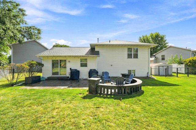 3885 COBBLESTONE COURT, Oshkosh, WI 54901