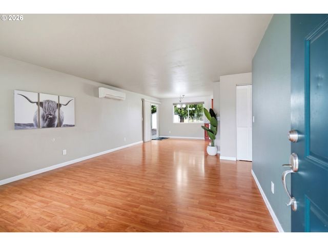 4888 13TH Ave, Keizer, OR 97303
