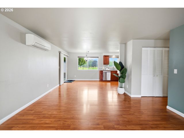 4888 13TH Ave, Keizer, OR 97303