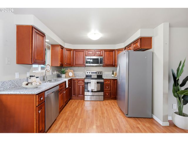 4888 13TH Ave, Keizer, OR 97303