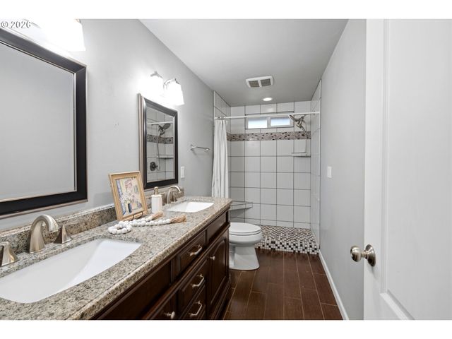 4888 13TH Ave, Keizer, OR 97303
