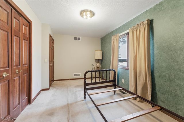 107 E Broad Street, Louisville, OH 44641