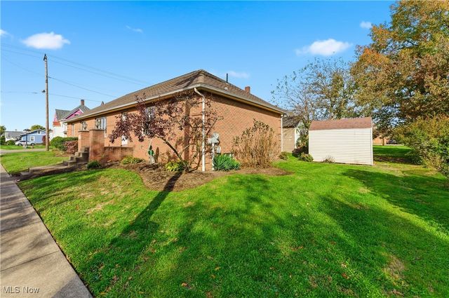 107 E Broad Street, Louisville, OH 44641