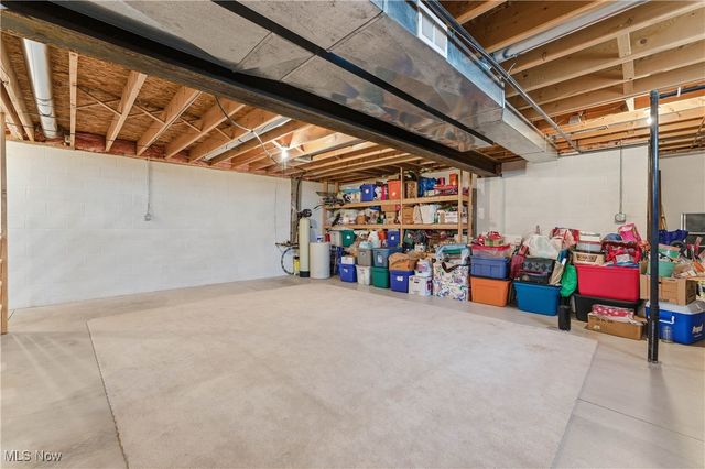 107 E Broad Street, Louisville, OH 44641