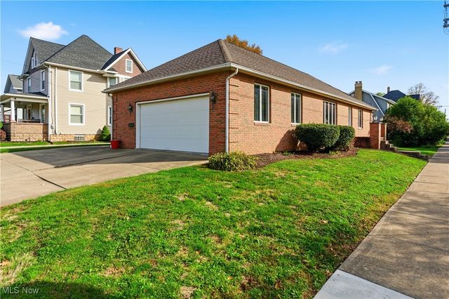 107 E Broad Street, Louisville, OH 44641