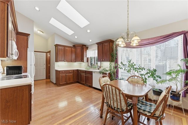 107 E Broad Street, Louisville, OH 44641