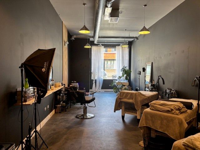 2936 N Lincoln Avenue, Chicago, IL 60657