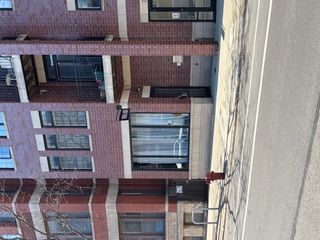 2936 N Lincoln Avenue, Chicago, IL 60657