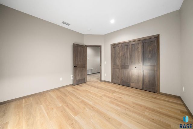 634 Harter Dr Drive, Madison, SD 57042