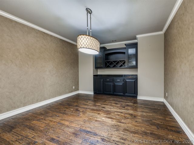 10712 S 95th Court, Tulsa, OK 74133