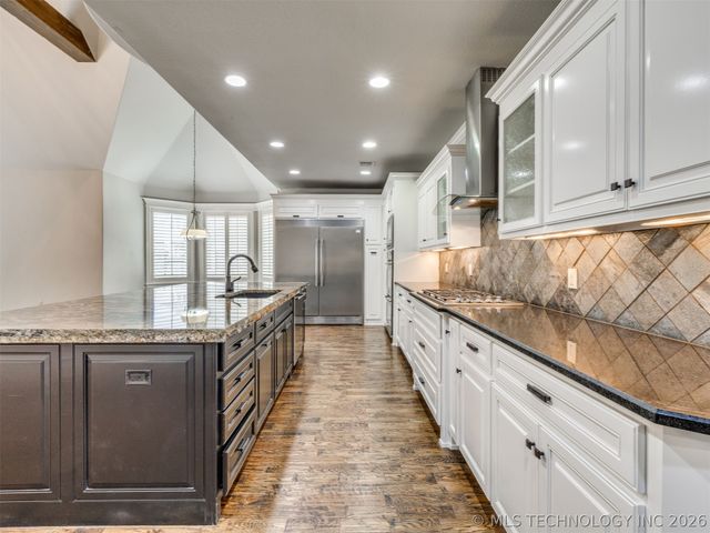 10712 S 95th Court, Tulsa, OK 74133