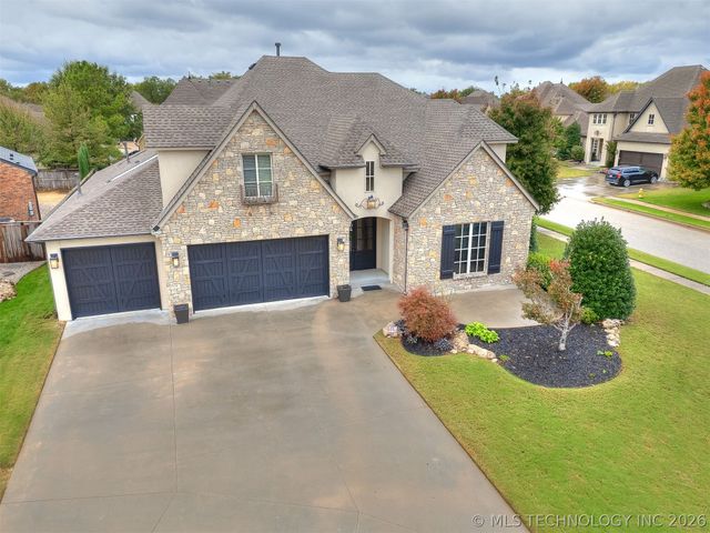 10712 S 95th Court, Tulsa, OK 74133