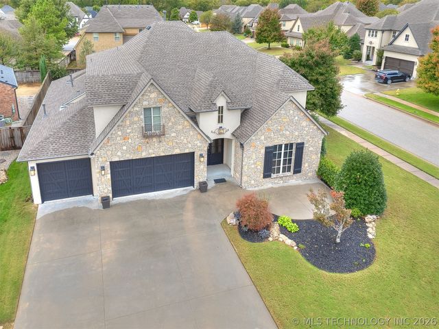 10712 S 95th Court, Tulsa, OK 74133