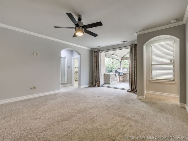 10712 S 95th Court, Tulsa, OK 74133