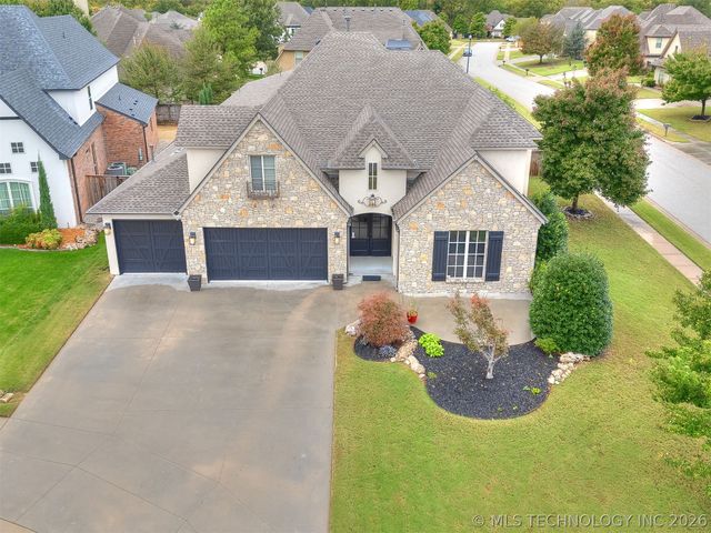 10712 S 95th Court, Tulsa, OK 74133