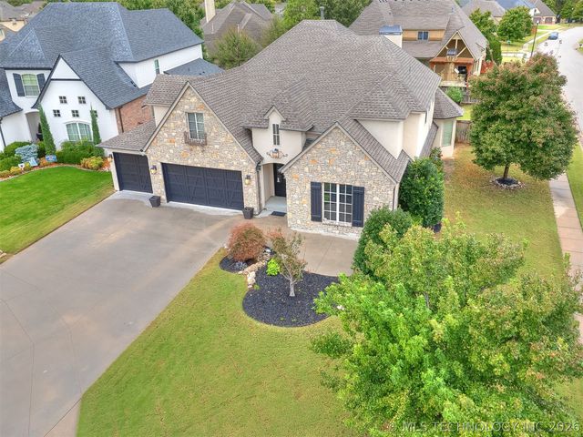 10712 S 95th Court, Tulsa, OK 74133