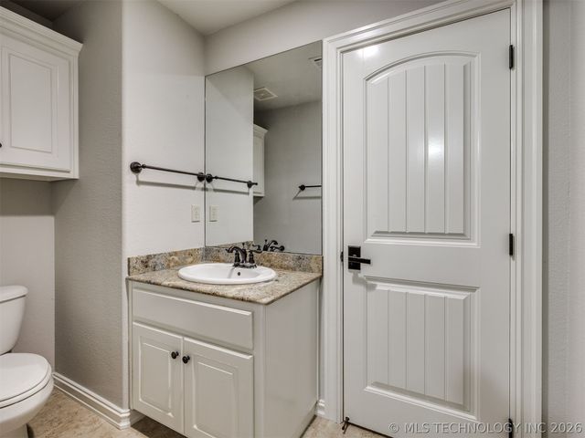 10712 S 95th Court, Tulsa, OK 74133