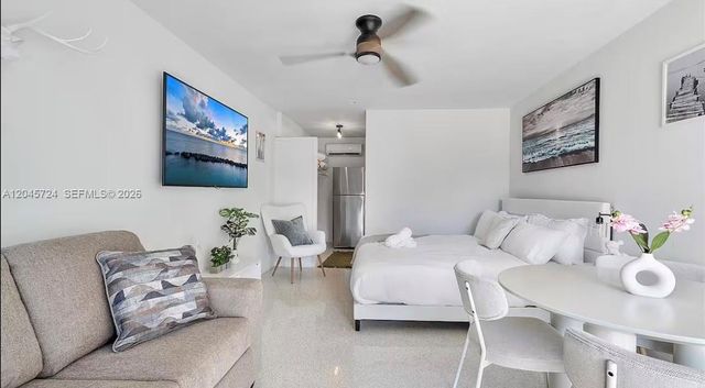 333 Palm St, Hollywood, FL 33019