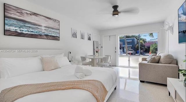 333 Palm St, Hollywood, FL 33019