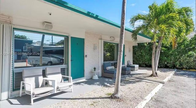 333 Palm St, Hollywood, FL 33019