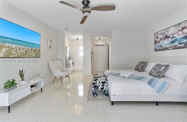 333 Palm St, Hollywood, FL 33019